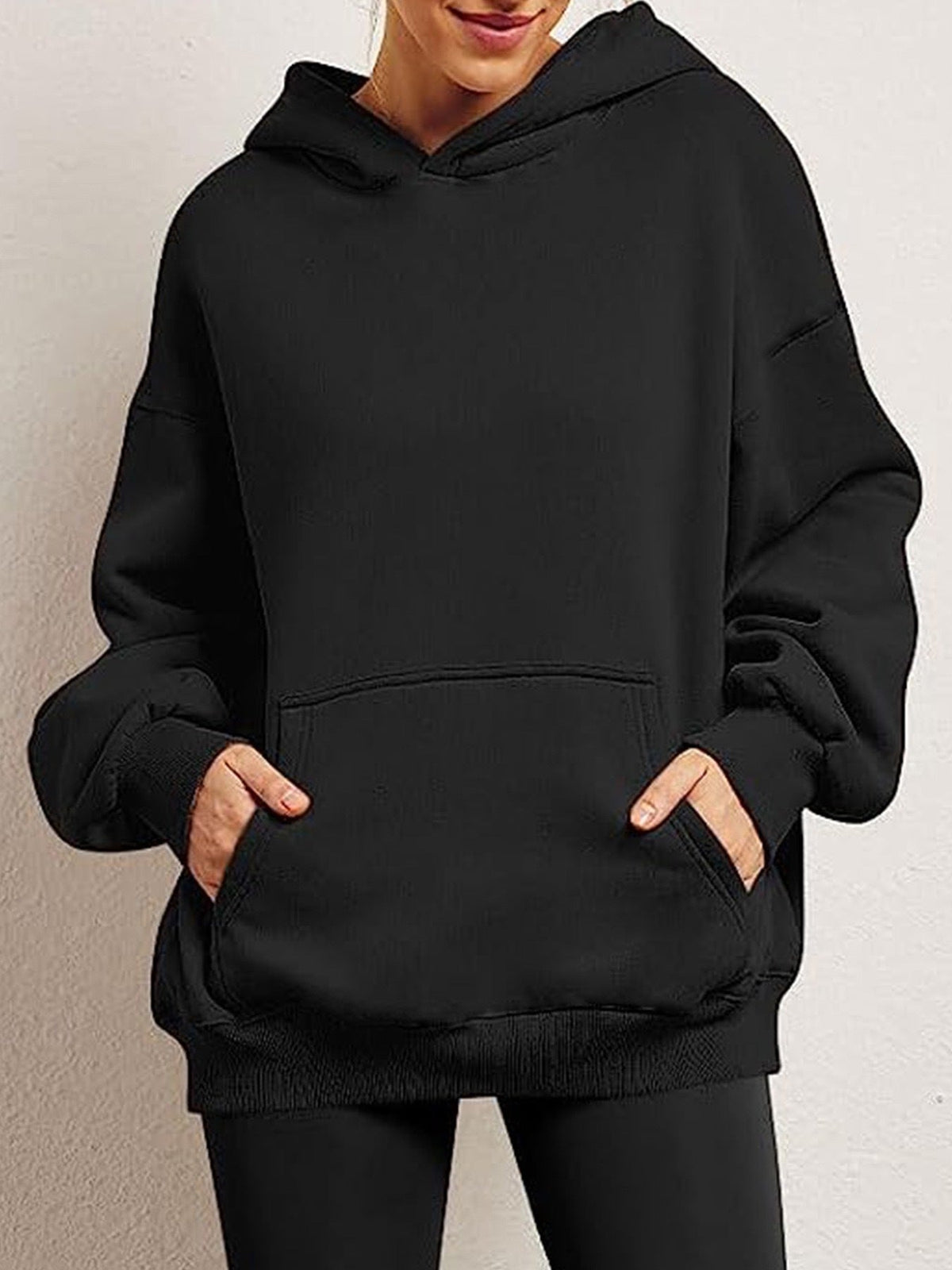 Women's Cozy Oversized Hoodie with Kangaroo Pocket for Daily Use Black