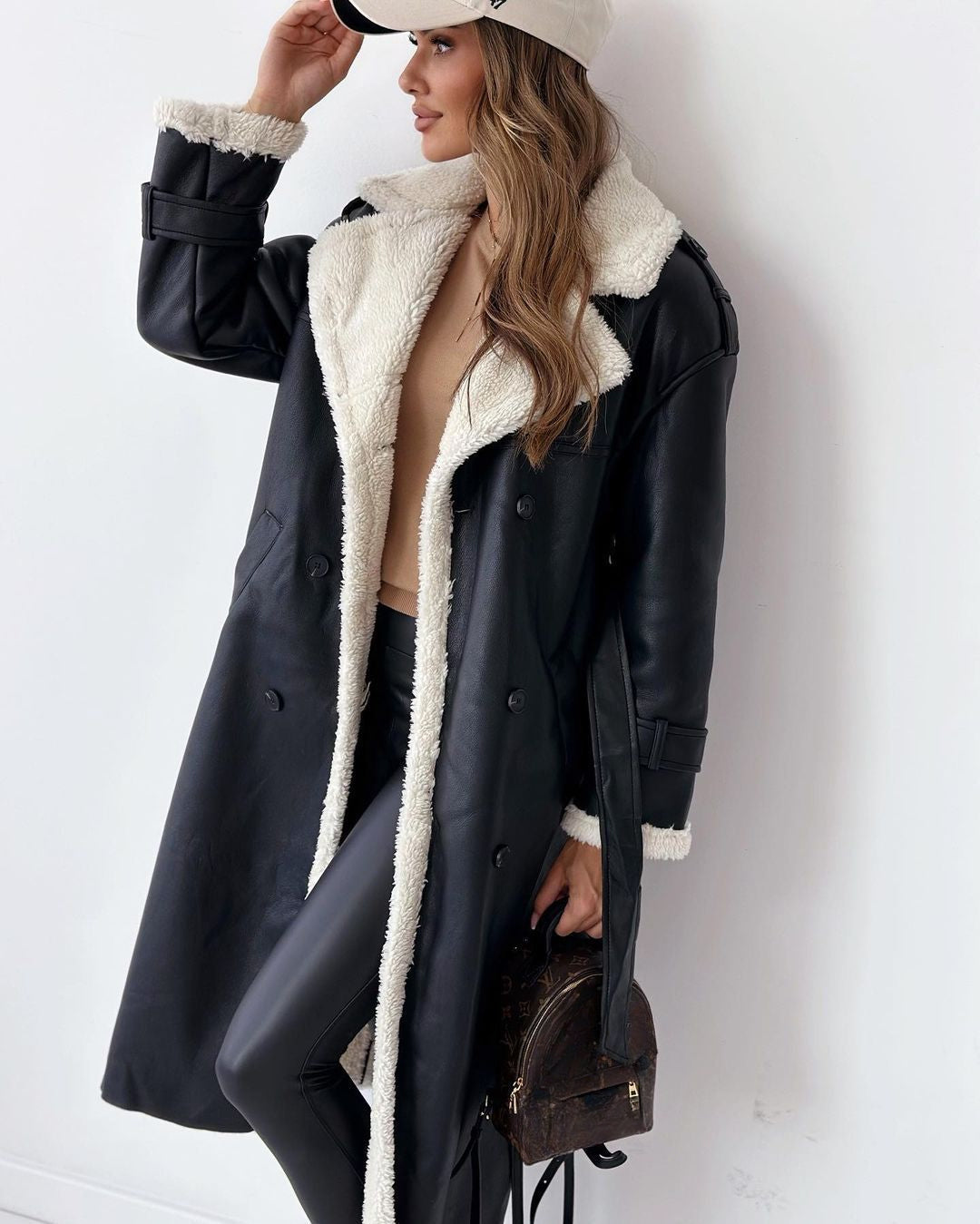 Women's Knee-Length Teddy-Lined Trench Jacket for Daily Use