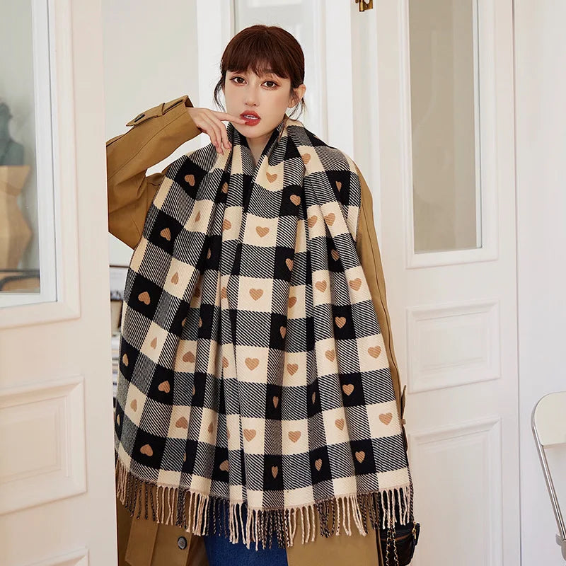 Women's Heart-Shaped Plaid Scarf, Thick Autumn and Winter Shawl