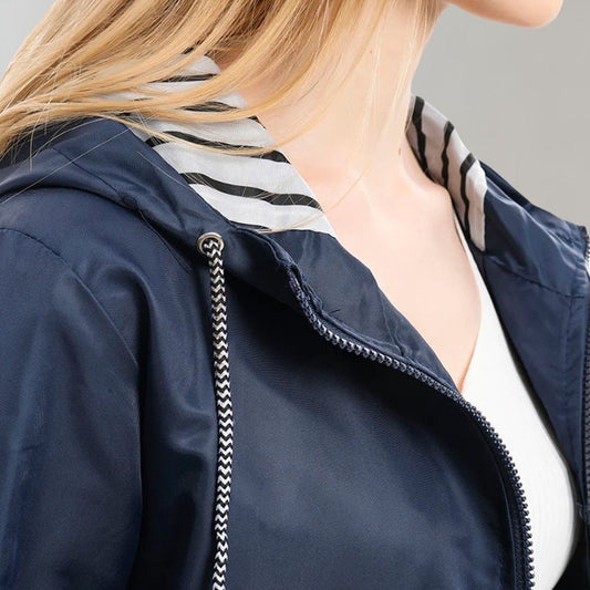 Women's Long Sleeve Hooded Jacket for Fall and Winter Everyday Wear