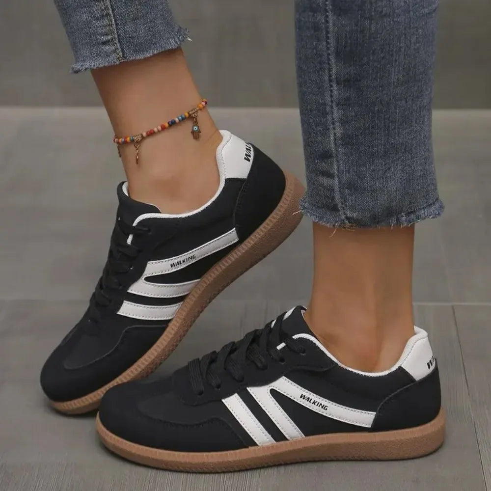 Women's Low Top Lace-Up Casual Sneakers for Daily Use Warm Black