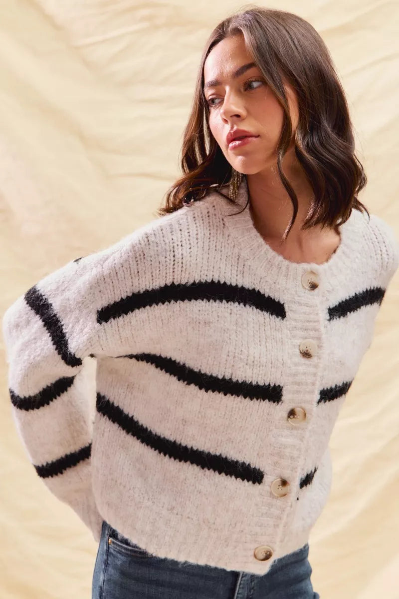 Women's White Oversized Knit Cardigan for Fall and Winter