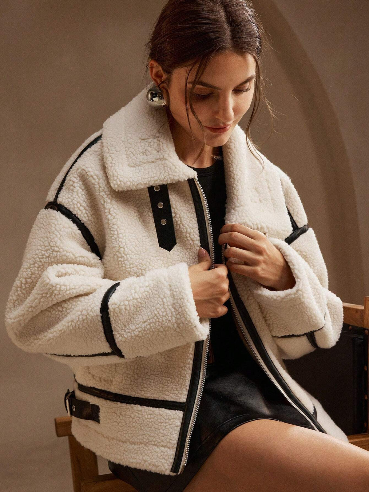 Women's Oversized Sherpa Jacket with Zipper for Daily Use
