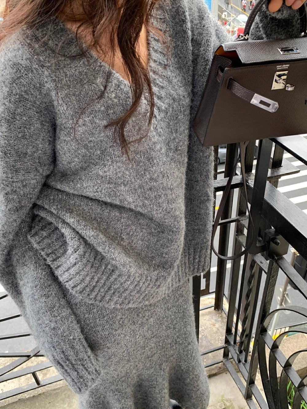 Women's V-Neck Knit Sweater Set for Fall and Winter Everyday Wear