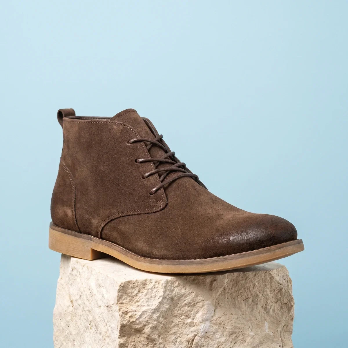Men's Lightweight Suede Lace-Up Chukka Footwear for Daily Use Brown