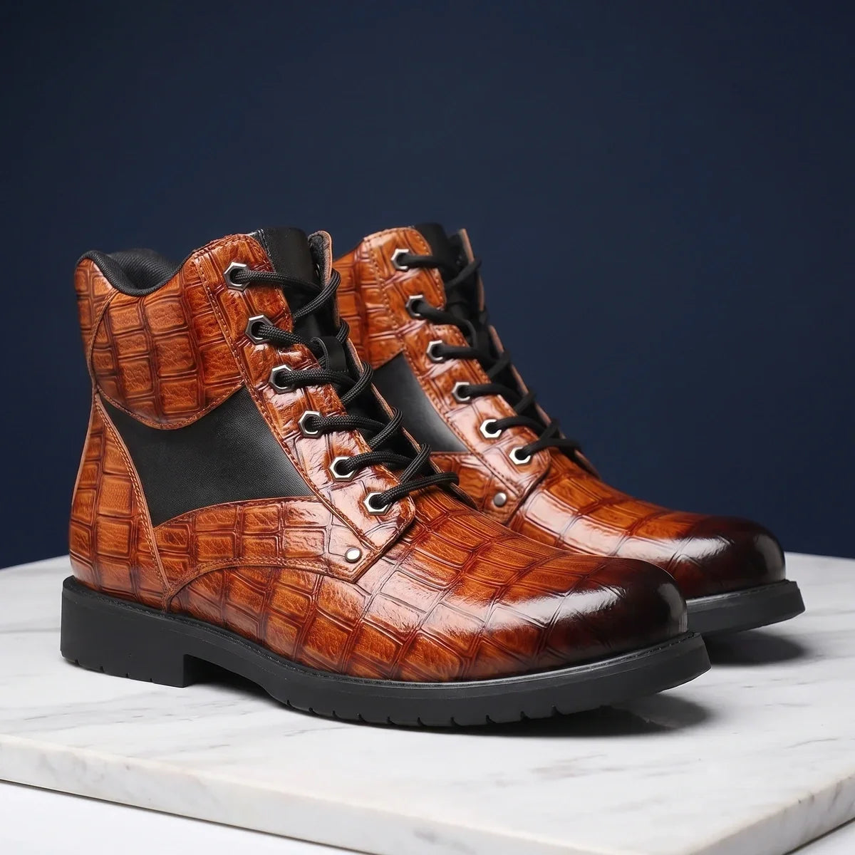 Men's Croc-Embossed Lace-Up Fashion Boots for Daily Use Cognac