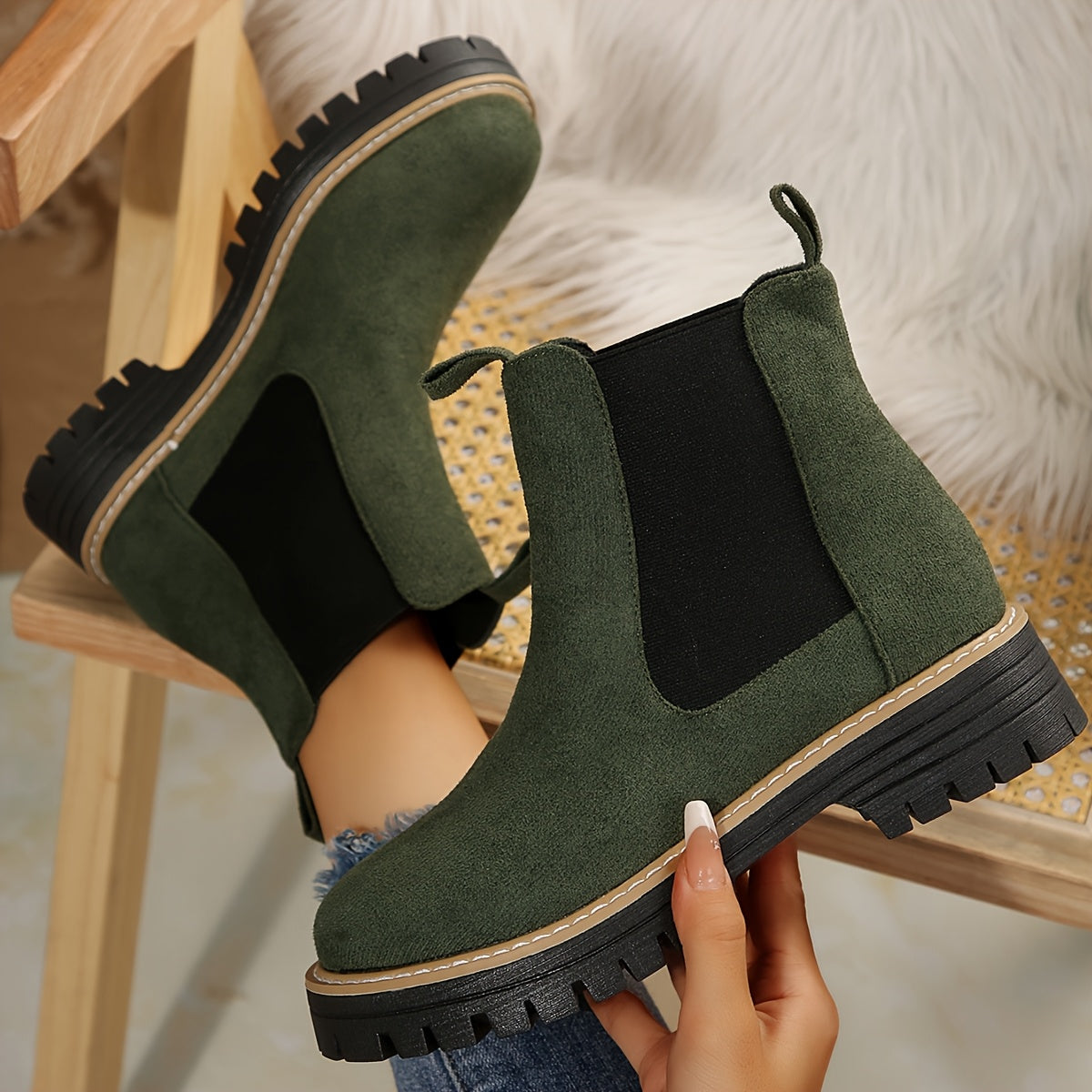 Women's Effortless Slip-On Ankle Chelsea Boots for Daily Use Green