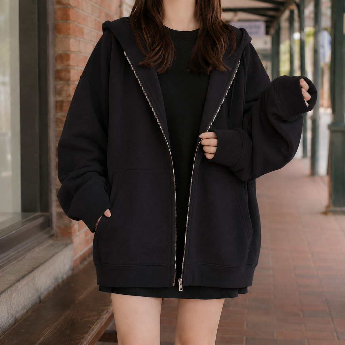 Women's Oversized Full-Zip Hoodie with Pockets for Daily Use Black