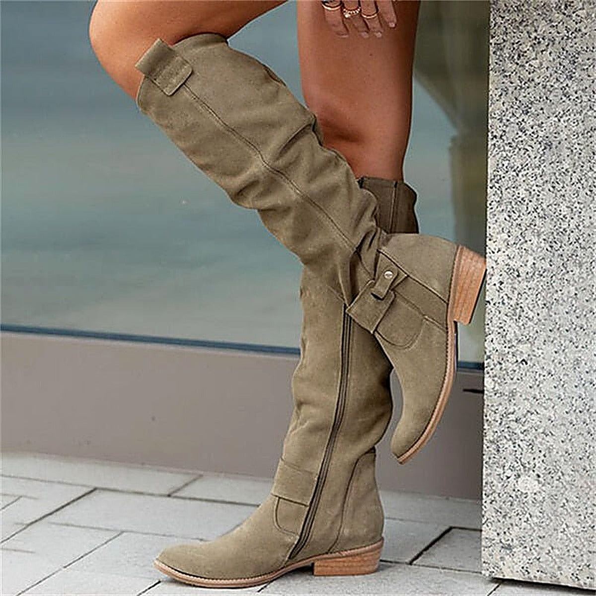 Women's Elegant Knee High Low Heel Zip Boots for Daily Use