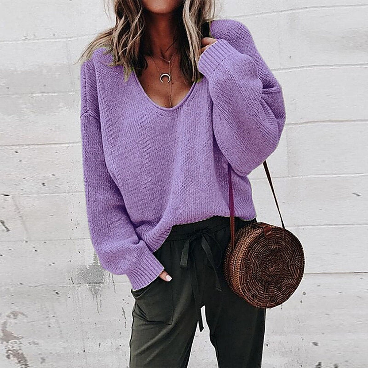 Women's Oversized V-Neck Sweater for Fall and Winter Everyday Wear