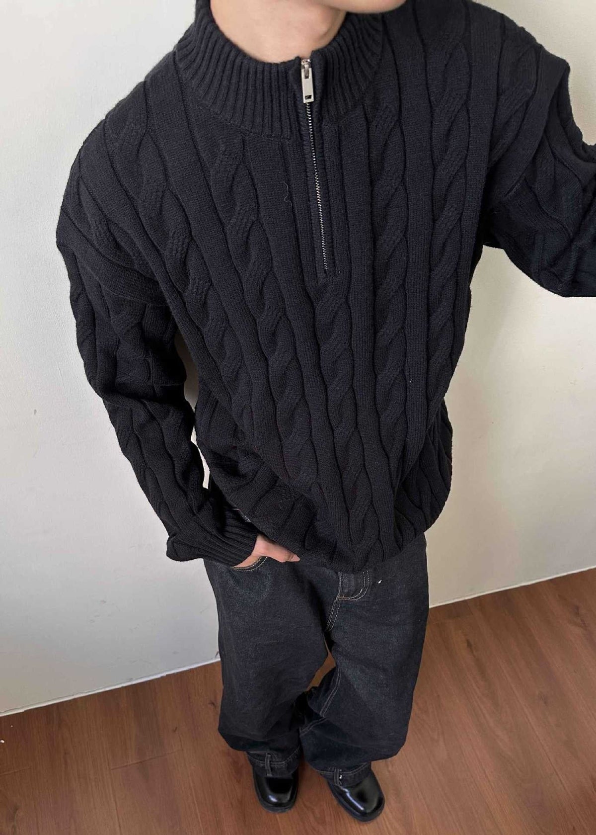Men's Cable Knit Quarter Zip Sweater for Fall and Winter Everyday Wear Black