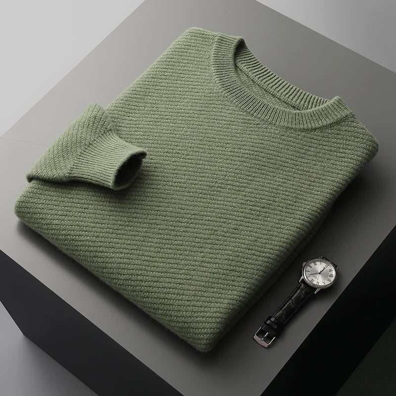 Men's Classic Crew Neck Sweater for Fall and Winter Everyday Wear Light Green
