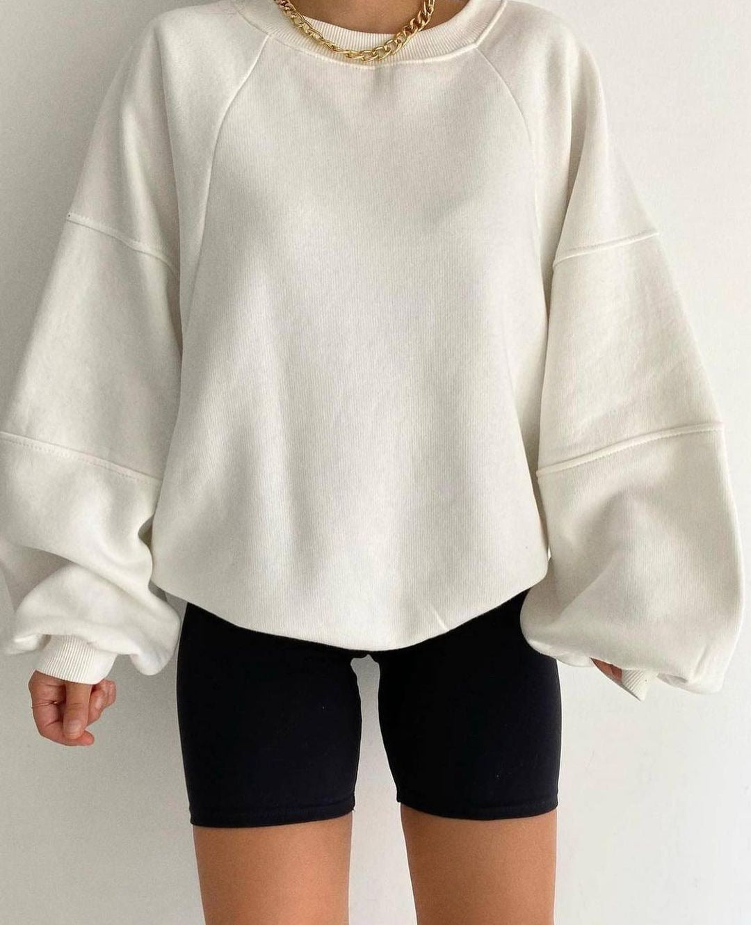 Women's Oversized Crewneck Sweatshirt with Puffed Sleeves White