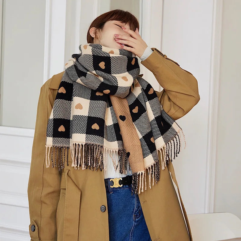 Women's Heart-Shaped Plaid Scarf, Thick Autumn and Winter Shawl