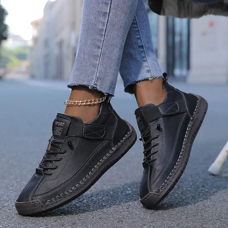 Women's Comfortable Stitch Detail Orthopedic Sneakers for Daily Use Black