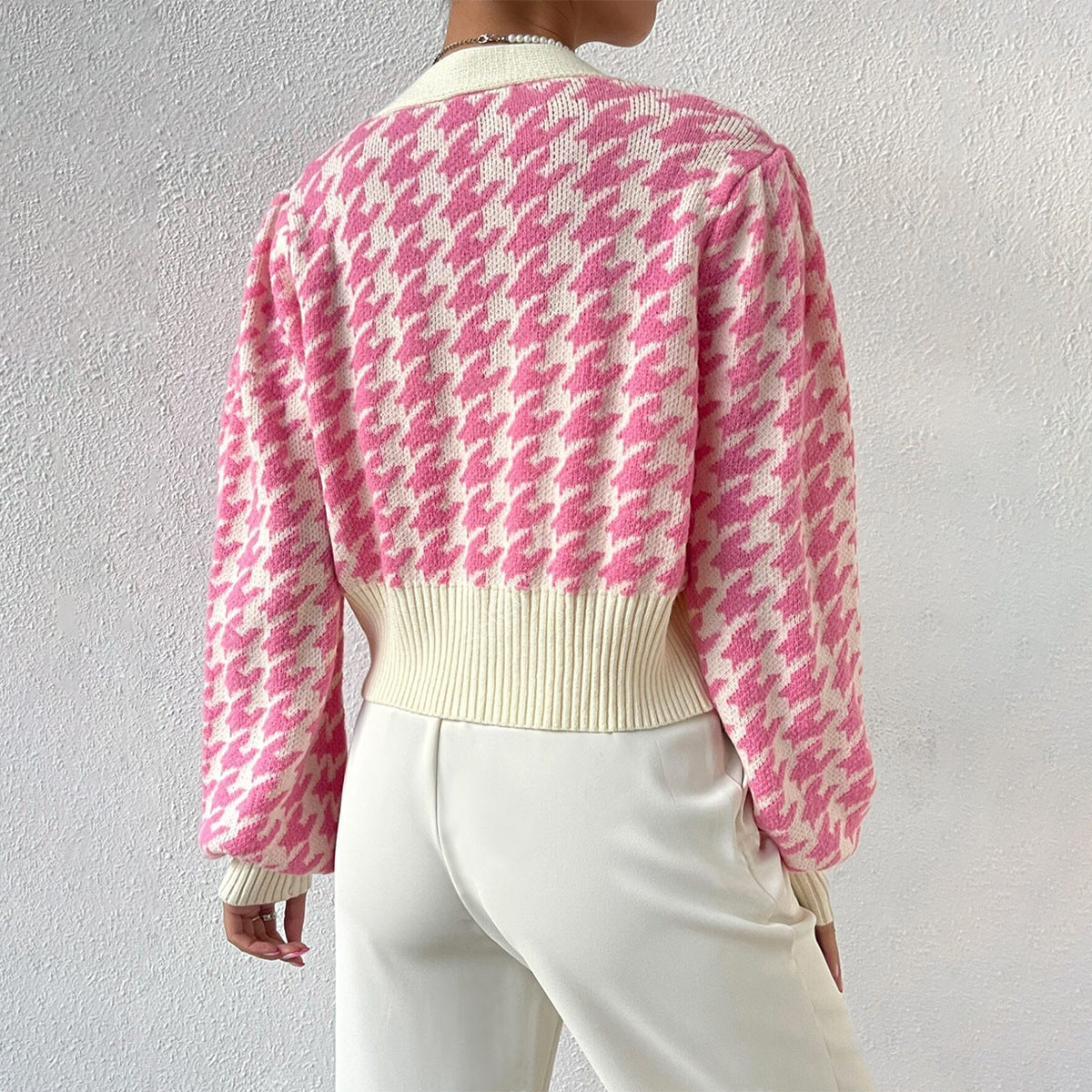Women's Cropped V-Neck Cardigan with Button Front for Daily Use