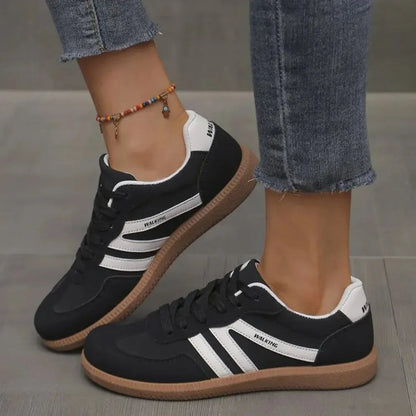 Women's Low Top Lace-Up Casual Sneakers for Daily Use Warm Black