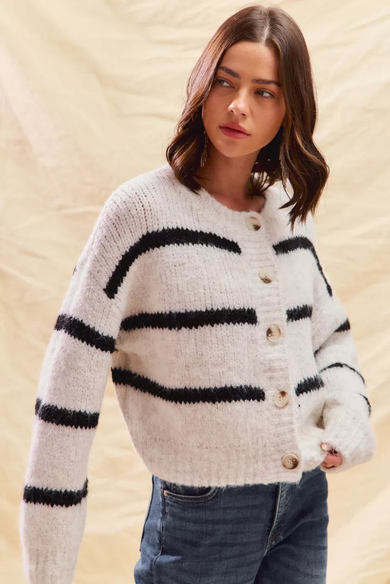 Women's White Oversized Knit Cardigan for Fall and Winter