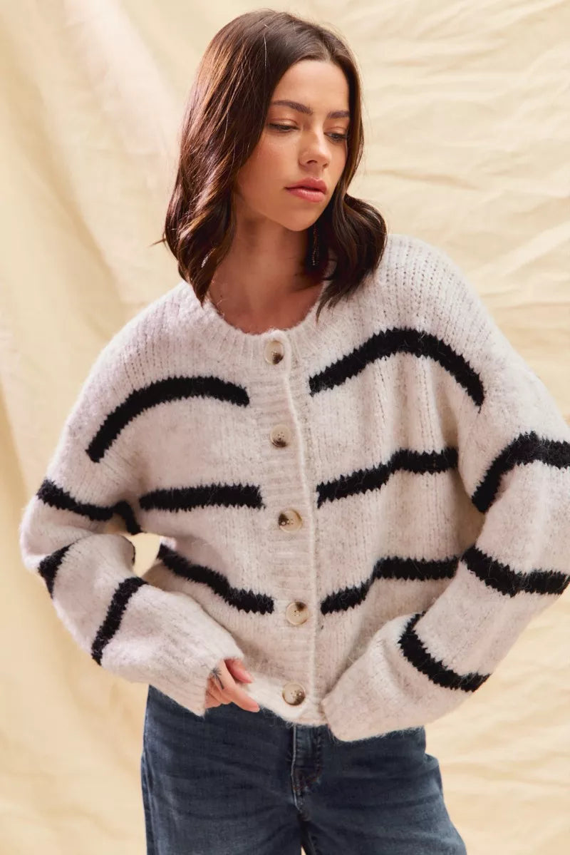 Women's White Oversized Knit Cardigan for Fall and Winter