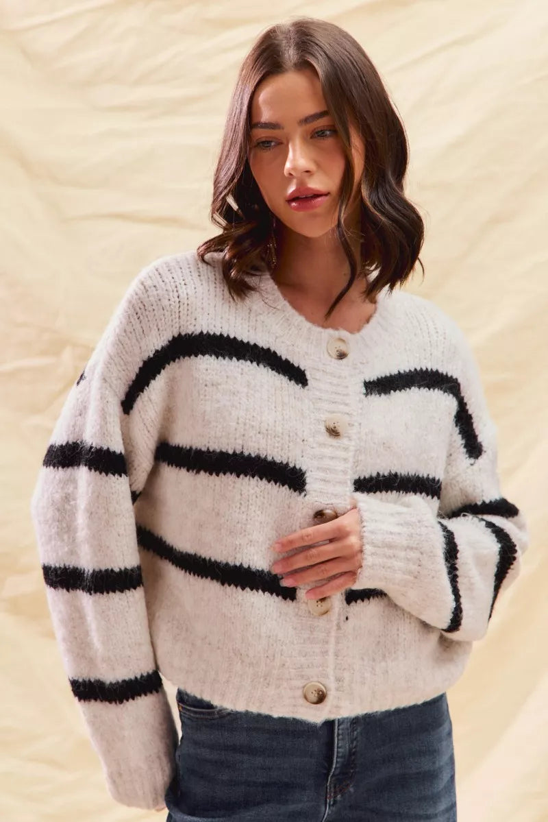 Women's White Oversized Knit Cardigan for Fall and Winter