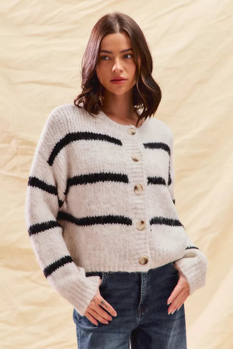 Women's White Oversized Knit Cardigan for Fall and Winter White