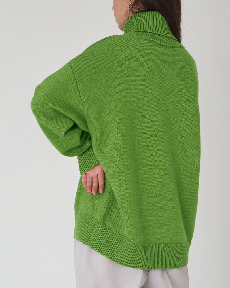 Women's Light Gray Oversized Turtleneck Knit Sweater for Everyday Wear