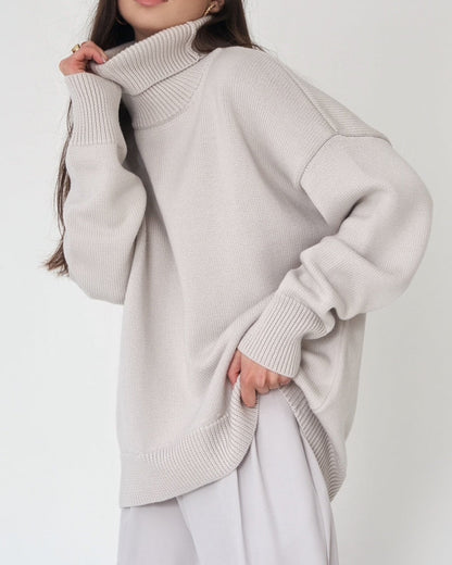 Women's Light Gray Oversized Turtleneck Knit Sweater for Everyday Wear