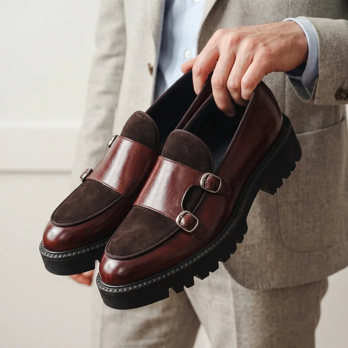 Men's Double Buckle Suede Loafers with Lug Sole for Daily Use Red