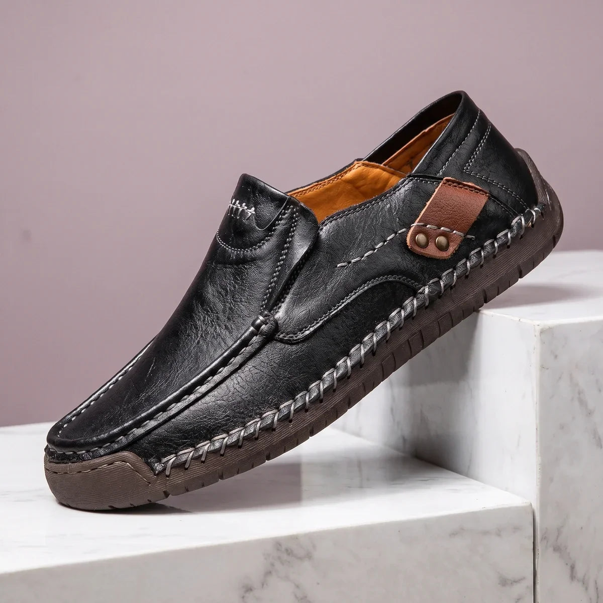 Men's Whipstitch Moc Toe Leather Slip-On Shoes for Daily Use Black