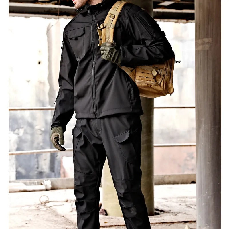 Men's Outdoor Exploration Gear Kit for Fall and Winter Everyday Wear